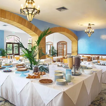 Ih Kaos Hotel