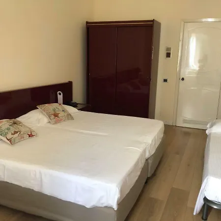 Hotel Ih Kaos 4*