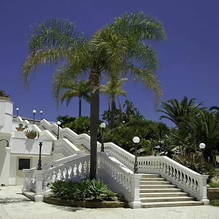 Hotel Ih Kaos 4*