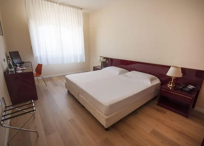 Hotel Ih Kaos 4*