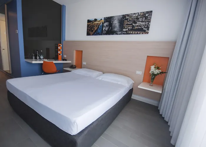 Hotel Ih Kaos 4*